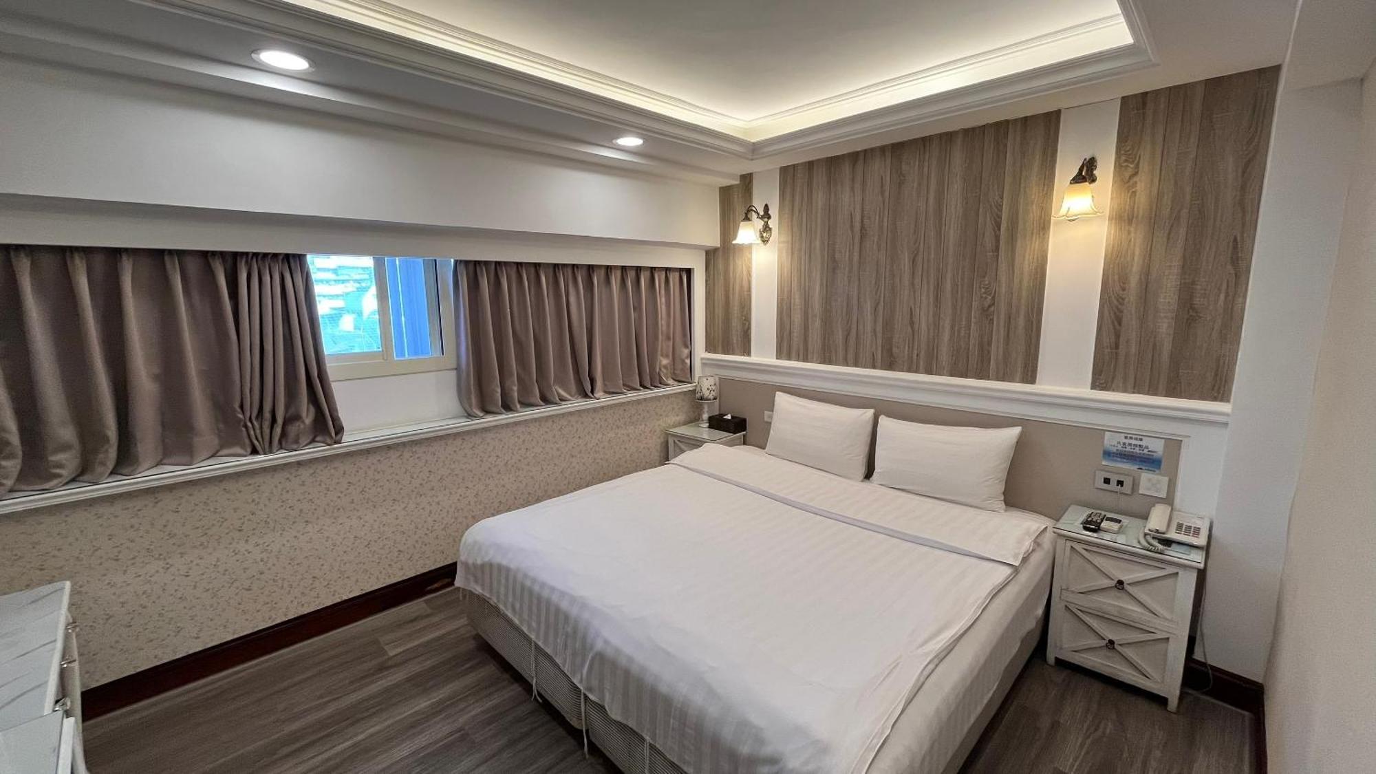 Migo Hotel Taichung Bagian luar foto